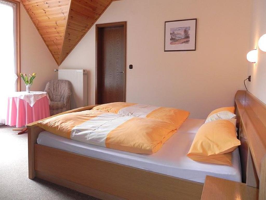 Gaestehaus Freimuth Мизених Екстериор снимка